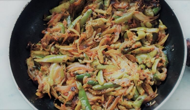 dondakaya-onion-fry | ivy gourd onion dry veg