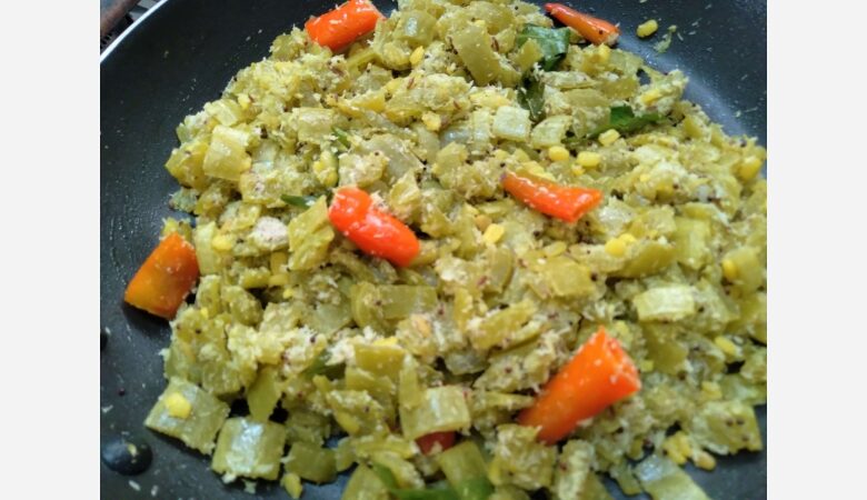 potlakaya kobbari kura | snake gourd coconut fry