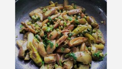 vankaya-batani-kura | brinjal peas fry