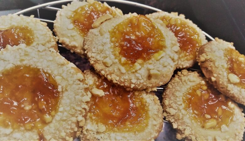 nutty-thumbprint-cookies-with-apricot-jam