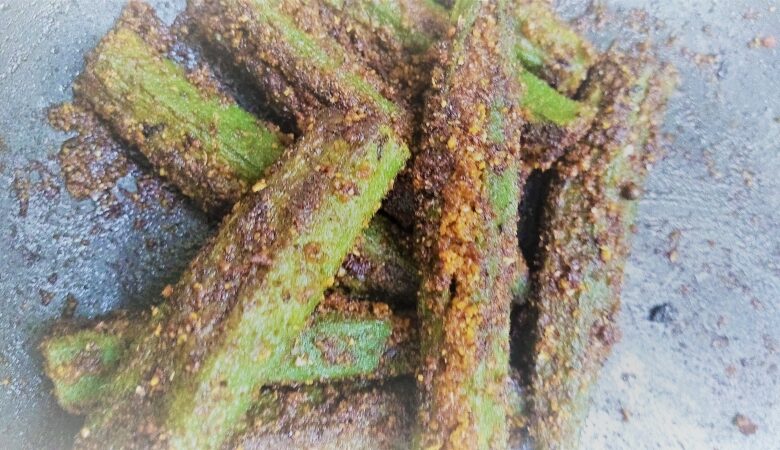 bharwan bhindi | crispy stuffed ladyfinger