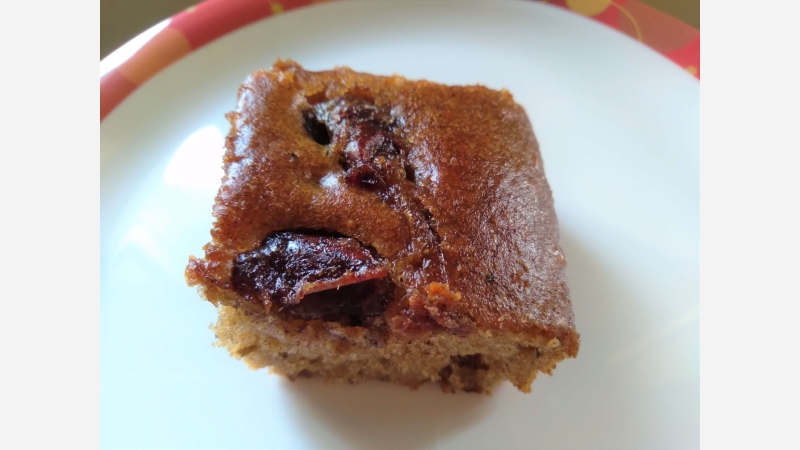 date and fig cake slice